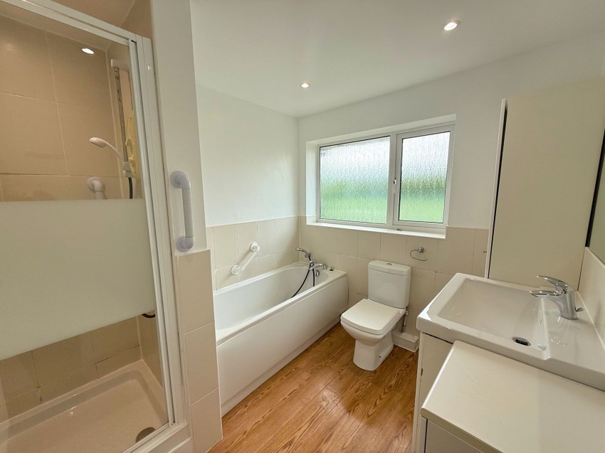 Images for Matlock Close, Sale, M33