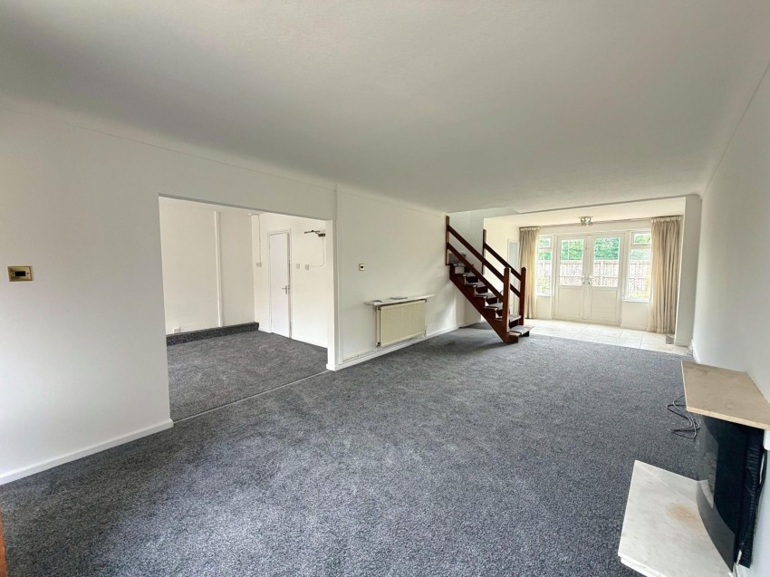 Images for Matlock Close, Sale, M33