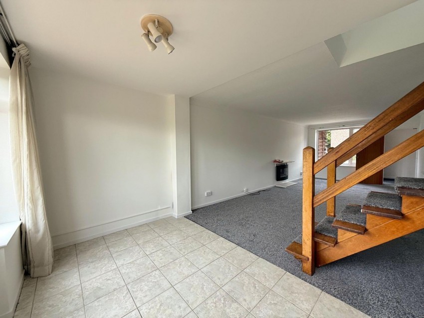 Images for Matlock Close, Sale, M33