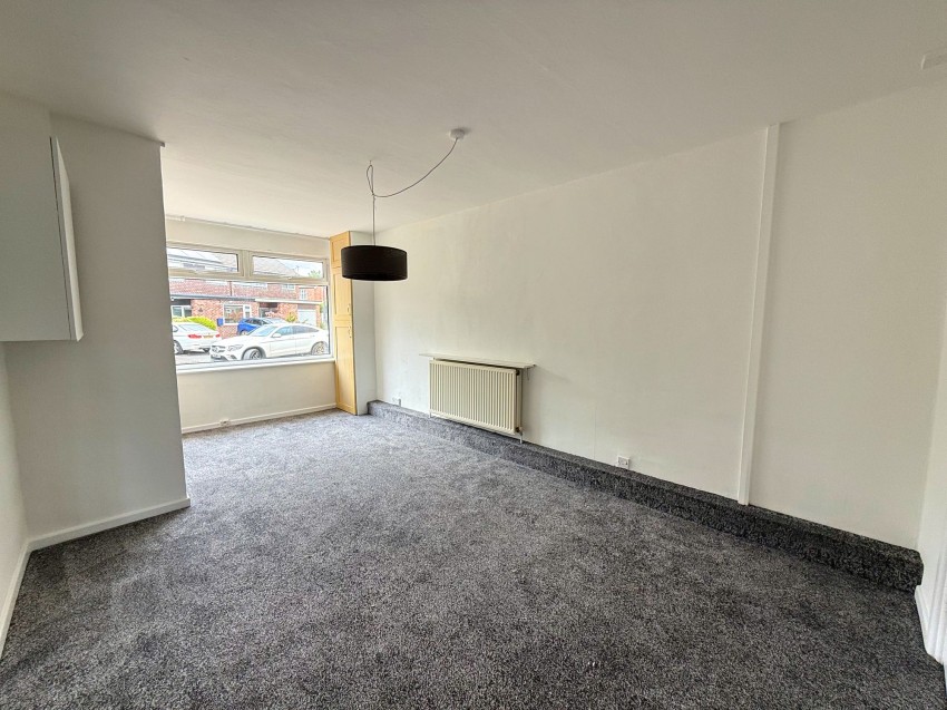 Images for Matlock Close, Sale, M33