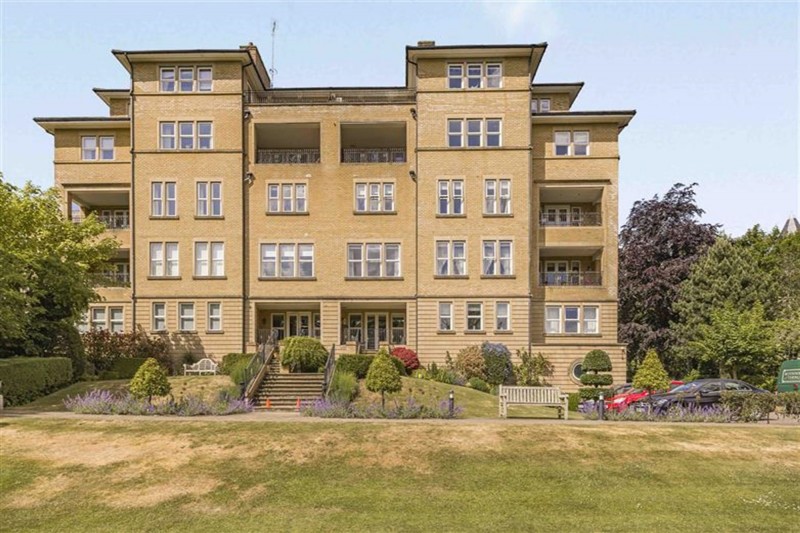 South Downs Road, Bowdon, WA14