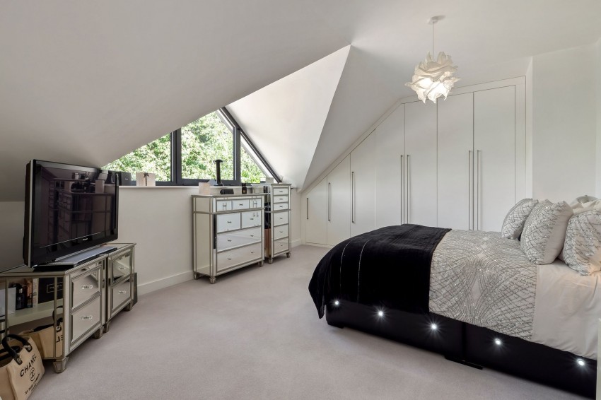Images for 15 Butley Lanes, Prestbury, SK10