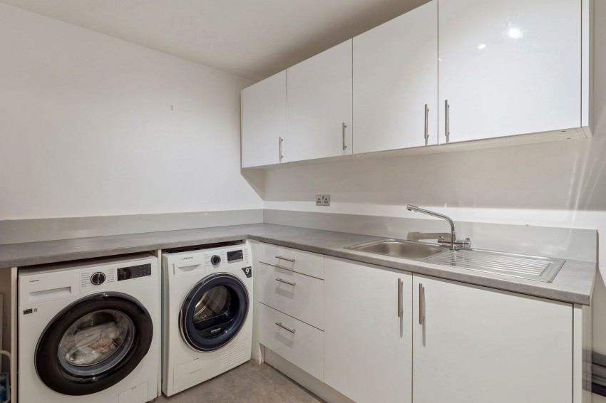 Images for 15 Butley Lanes, Prestbury, SK10
