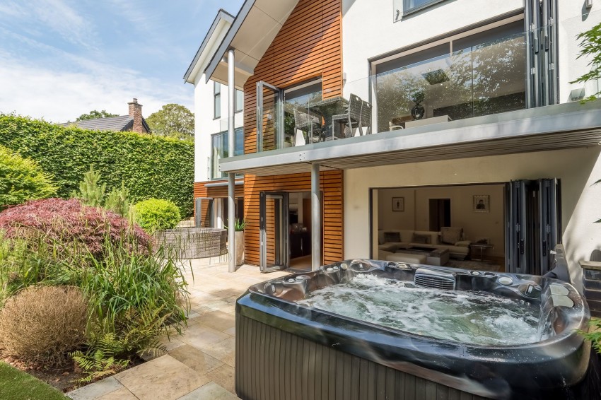 Images for 15 Butley Lanes, Prestbury, SK10