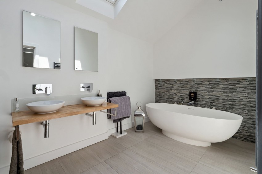 Images for 15 Butley Lanes, Prestbury, SK10