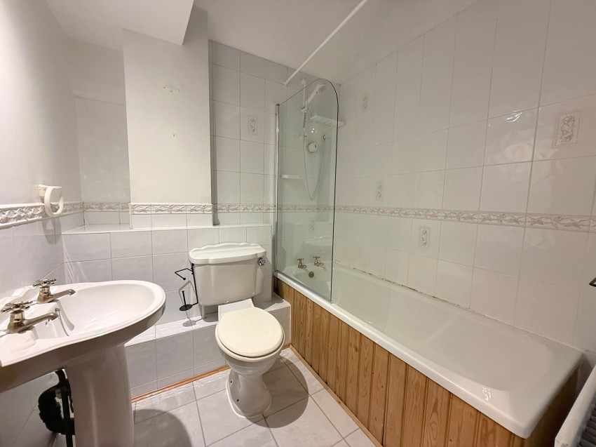 Images for Church Lane, Sale, M33